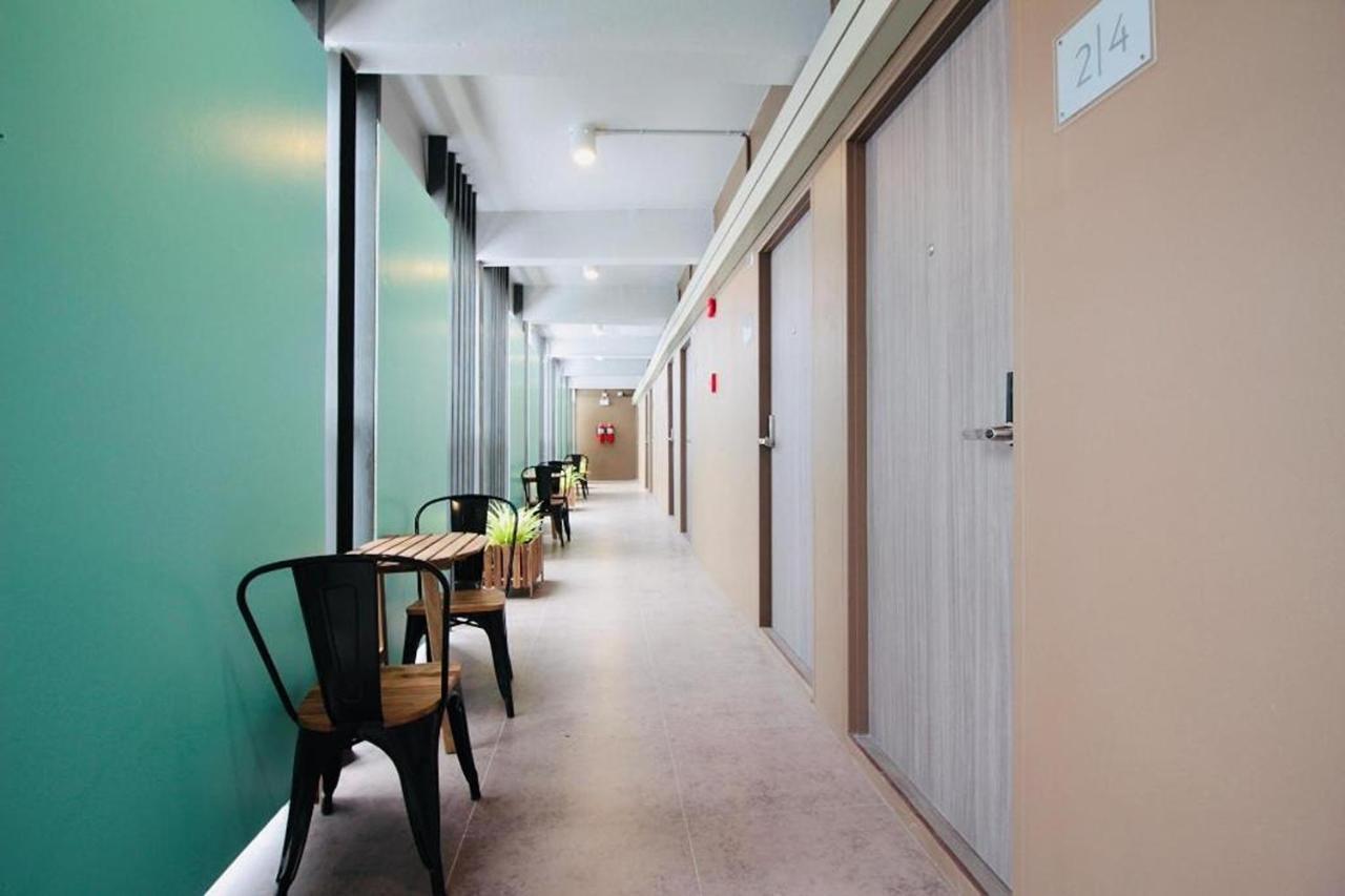 R 17 Living Hotel Banguecoque Exterior foto